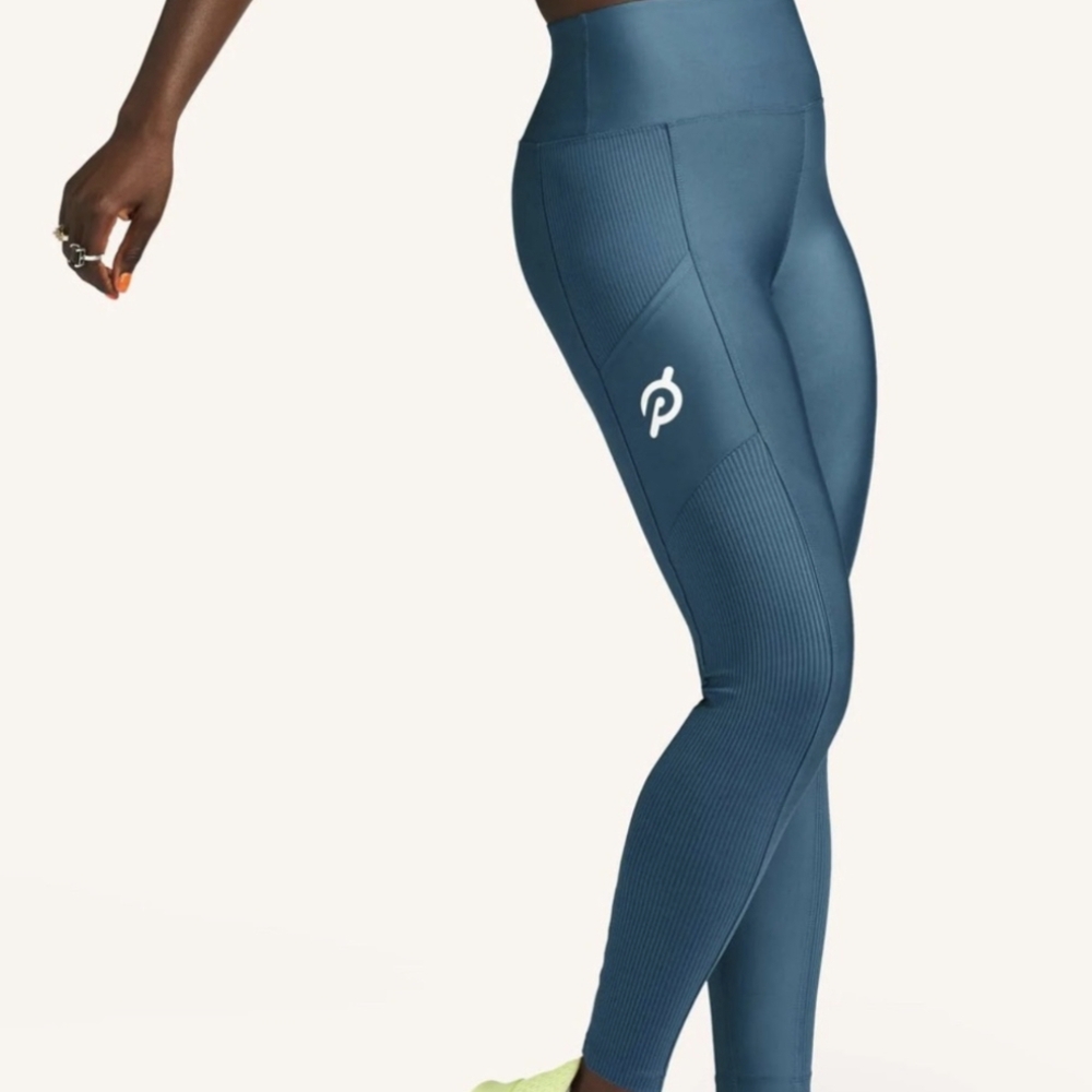 NWT peloton show up pocket leggings Teal